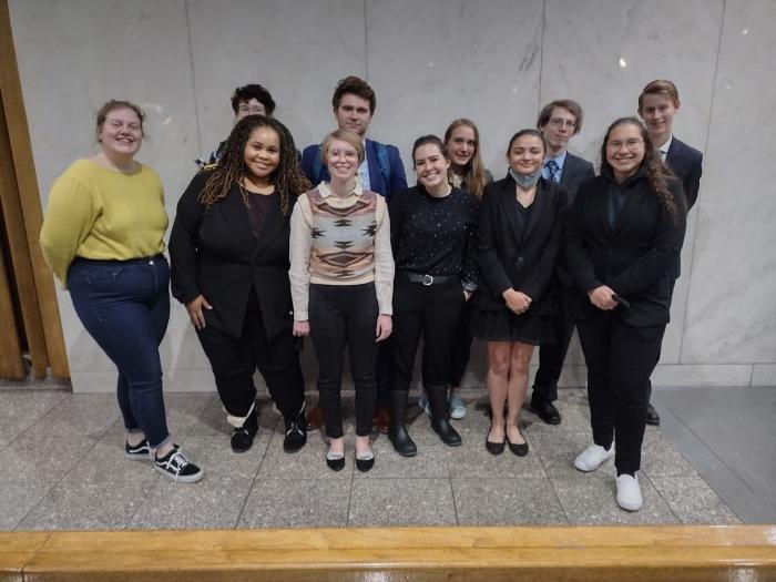 A photo of the 2021-22 Carthage Mock Trial Team.